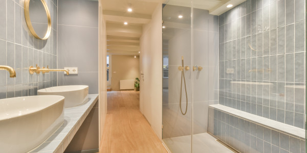 Comprar / Vender Dúplex y Áticos en Montalbán · con Baños de Diseño