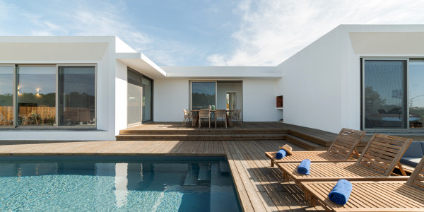 Compraventa de Inmuebles en Sarrión · Casas Diseño Minivalista