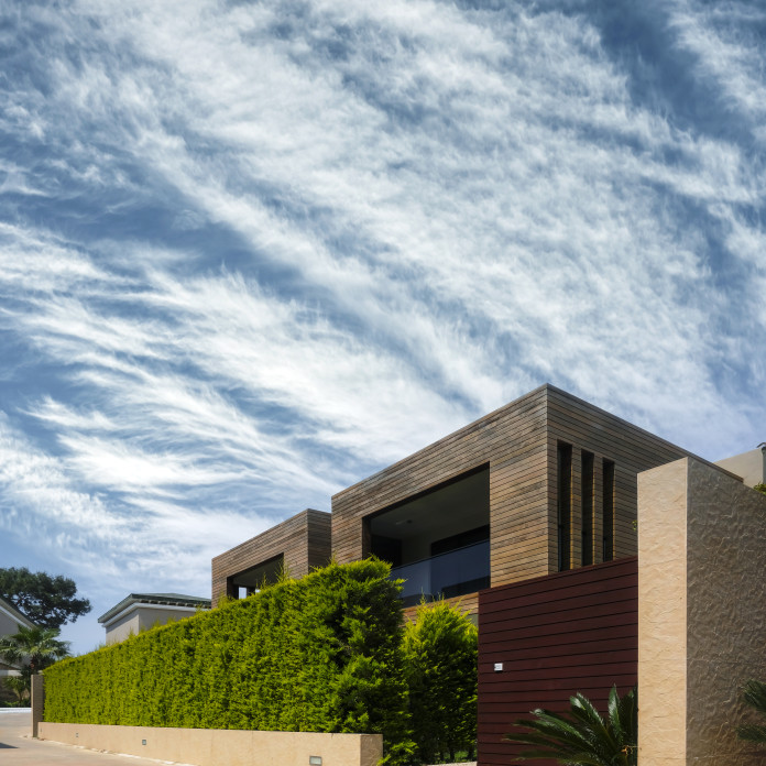 Inversores, Intermediarios, Agentes y Brokers Inmobiliarios en Teruel